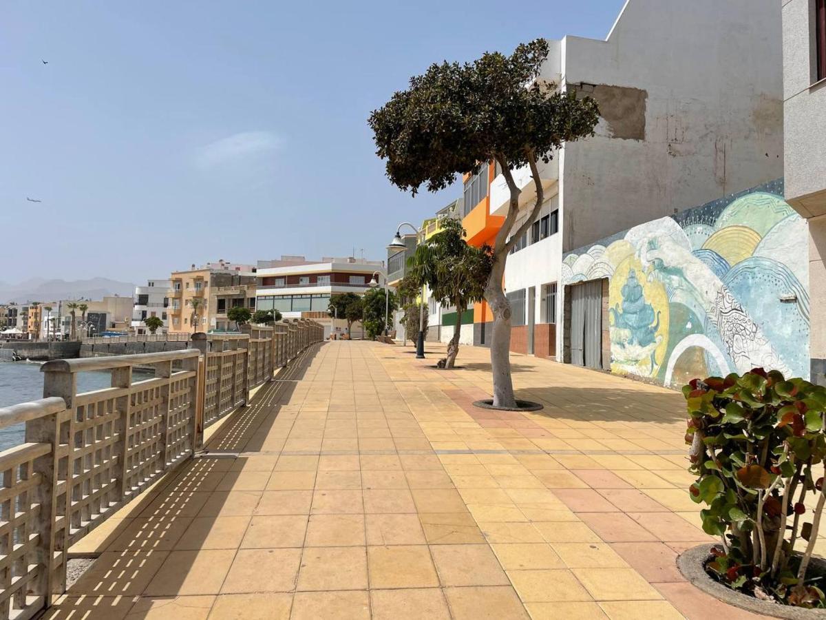 Amber House Apartment Arinaga Bagian luar foto